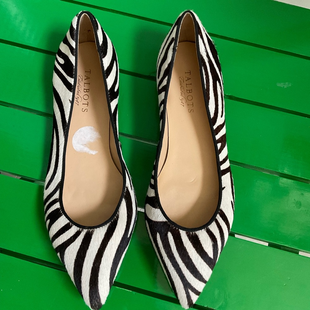 Talbots Zebra Print Calf hair ballet Flat Size 8.5AA - Picture 2 of 5